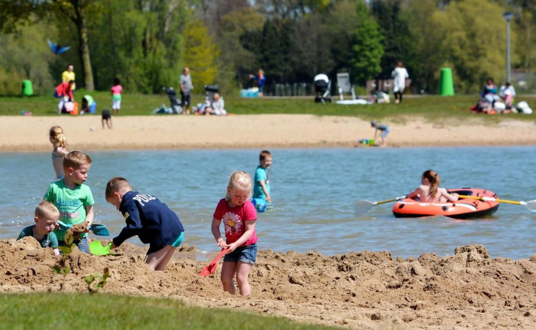 Vakantiehuis Op Rustig Bospark Veluwe Voorthuizen Eksteriør bilde